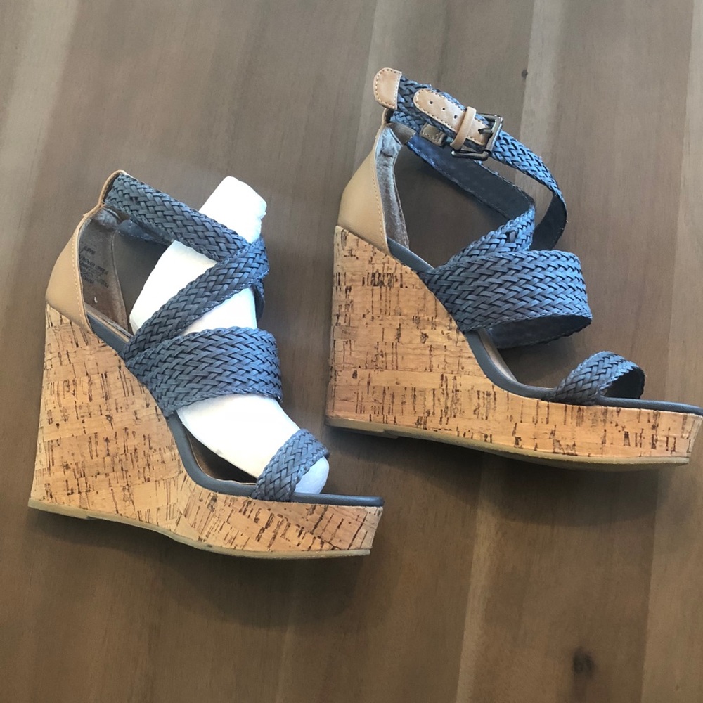 Light blue wedge strap around sandals